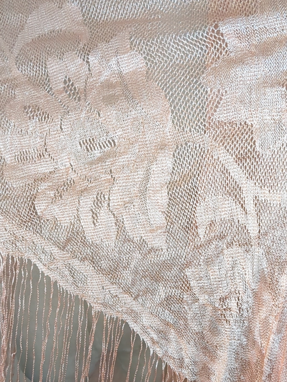 Vintage 60s Peach Sheer Floral Lace Shawl Fringe Edges Long Elegant Wrap - Picture 3 of 8